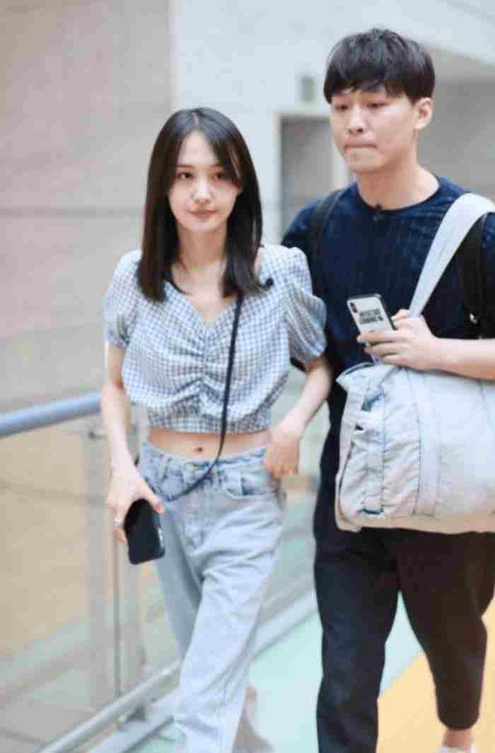 郑爽张恒被曝将于十月结婚!婚庆已选好