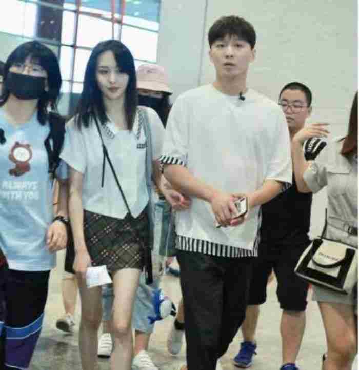 郑爽张恒被曝将于十月结婚!婚庆已选好