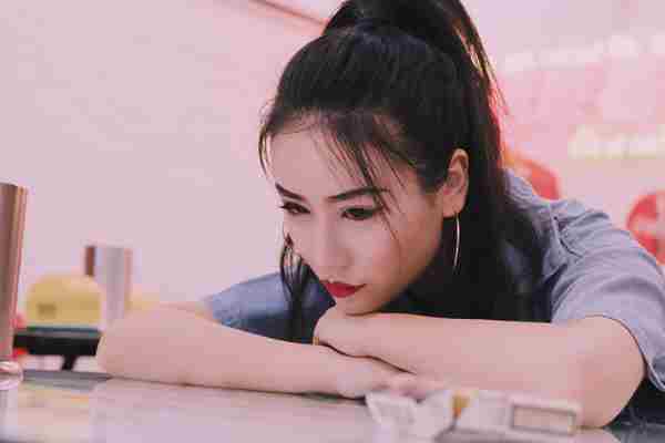 怎么聊天撩妹子 4个聊天技巧教你撩妹