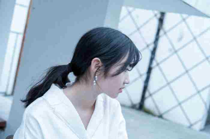 <a href=/showinfo-29-14961-0.html target=_blank class=infotextkey>男女分手后的心理阶段</a>（男人和女人会经历不同的三个阶段）