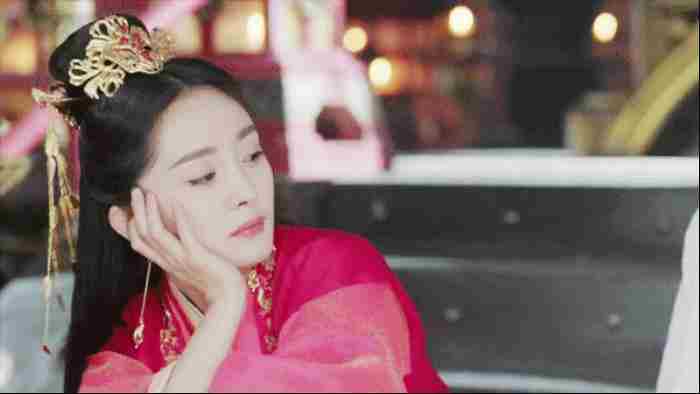 杨幂古装图片（杨幂古装扮相为什么从不出错）