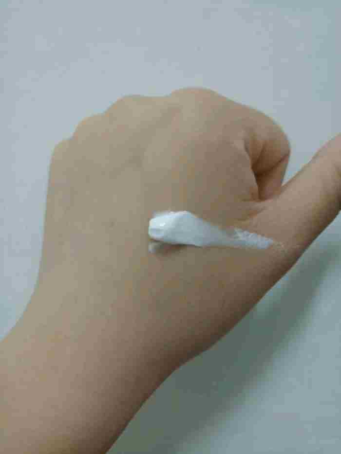 弱酸性洗面奶（盘点几款好用的氨基酸洗面奶）
