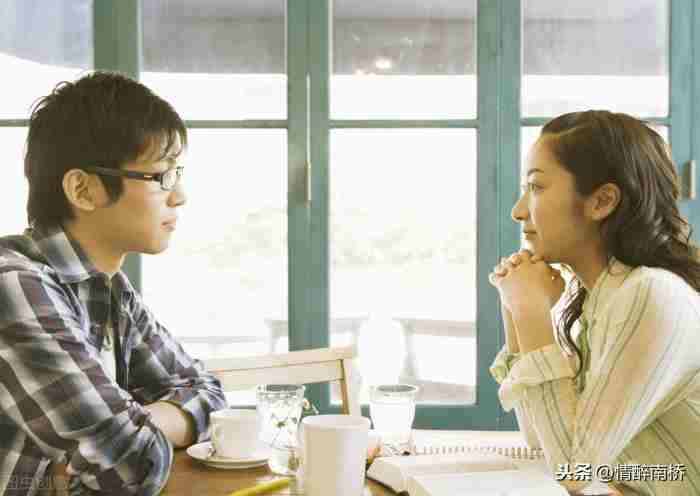 内向男生追女生的套路（内向的男人追求女生）