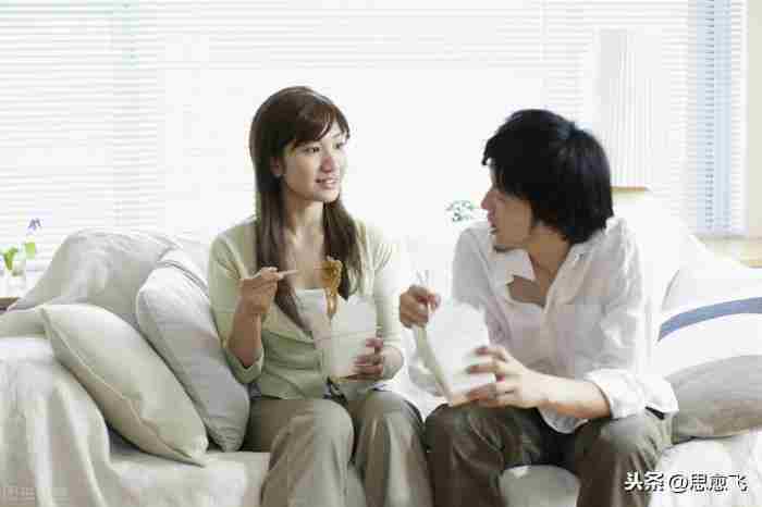 前夫对前妻还有感情的表现（男人离婚后放不下前妻）
