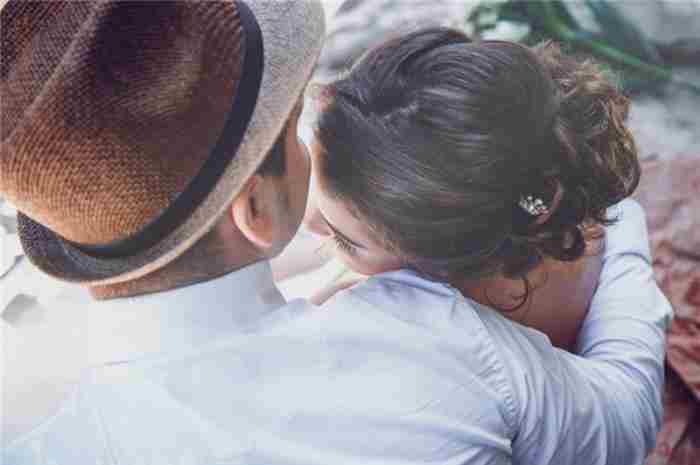 女人怎样抓住男人的心(会用手段拴住男人的心)