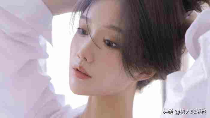 怎么吸引女生倒追（吸引女生的七大技巧）