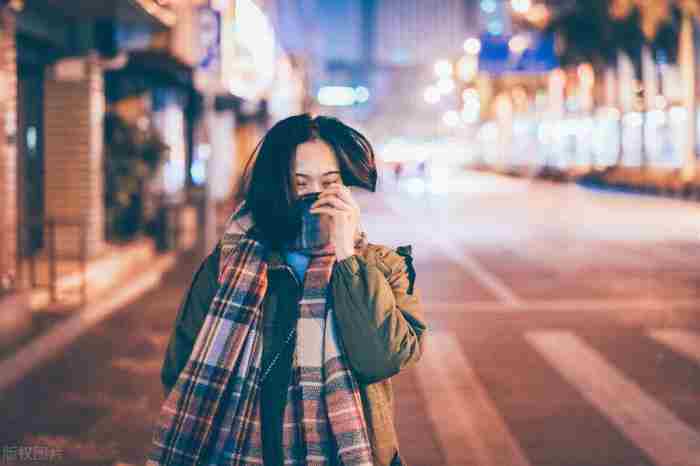 让女友回心转意的绝招（3招对症下药让她回心转意）