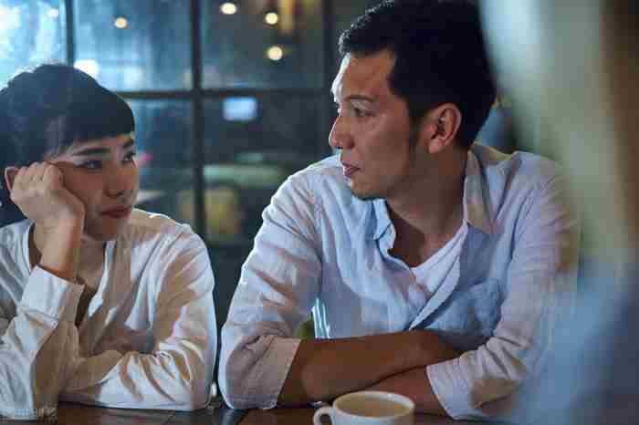 两口子闹离婚怎么劝解（如何处理夫妻吵架闹离婚）