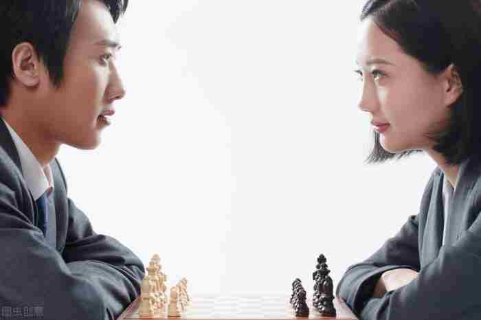 两口子闹离婚怎么劝解（如何处理夫妻吵架闹离婚）