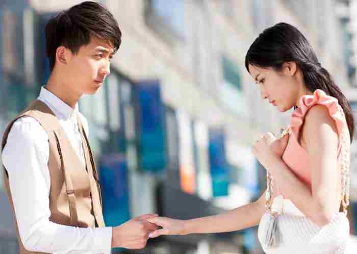 男人如何面对出轨的老婆（男人如何面对有了婚外情的老婆呢）