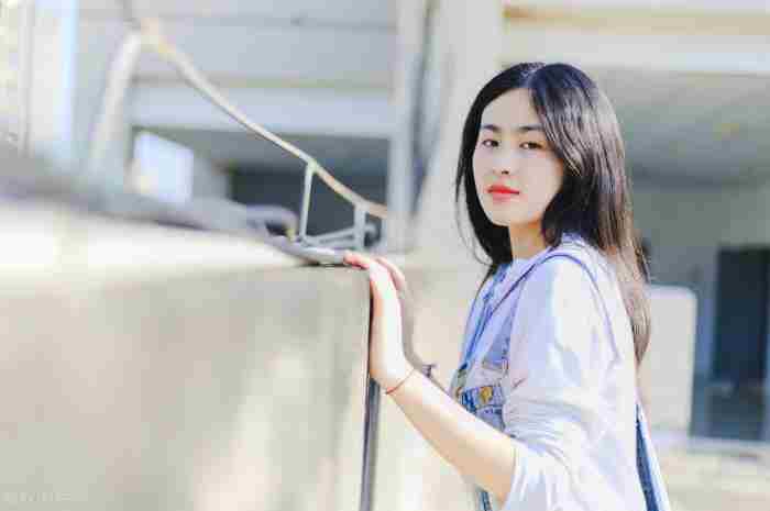 追女孩子的聊天技巧和方法（追女生聊天技巧分享）