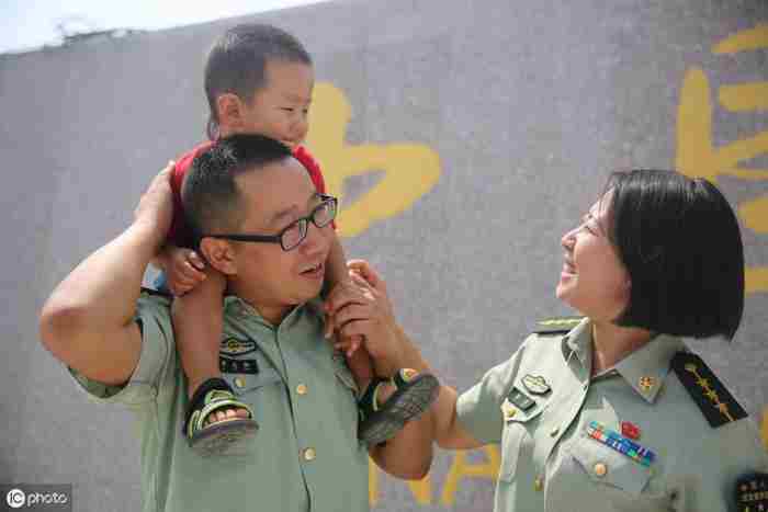 和兵哥哥谈恋爱的技巧（告诉你如何与兵哥哥恋爱）