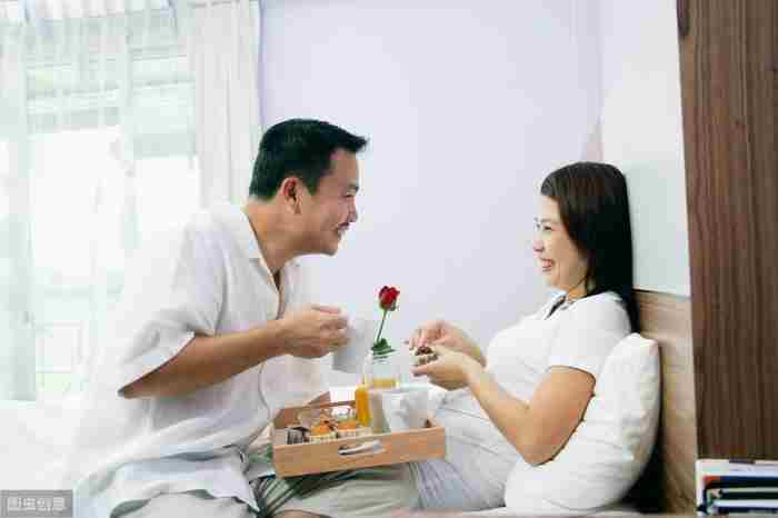 精神出轨和暧昧的区别(精神出轨与暧昧的区别)