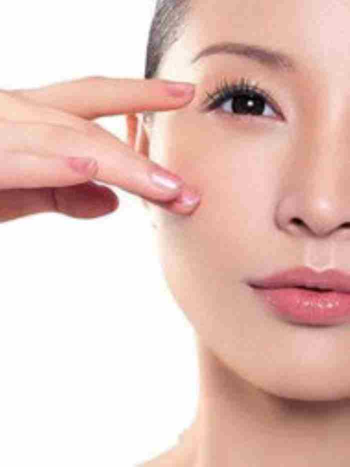 眼霜早晚都要用吗(眼霜的正确涂法是什么样的)