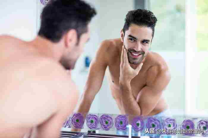 出轨前女友的男的什么心理(老公出轨后是什么心理)