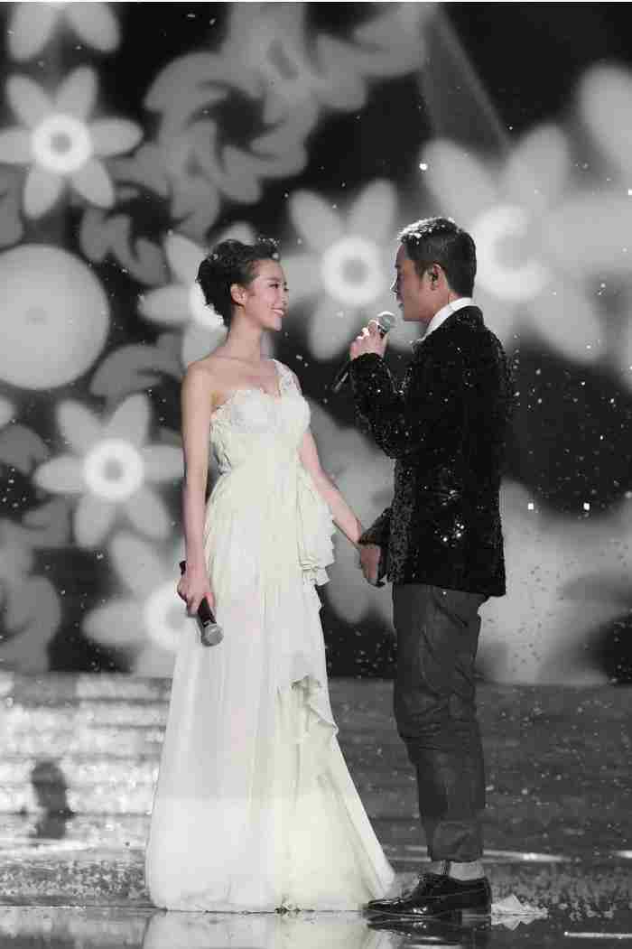 刘诗诗郑嘉颖(郑嘉颖被TVB捧杀成最水视帝)