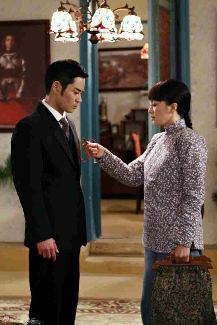 刘诗诗郑嘉颖(郑嘉颖被TVB捧杀成最水视帝)