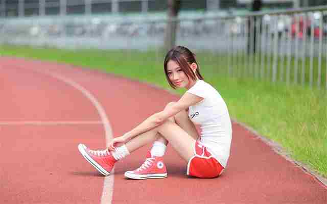 年龄越大 水瓶女天生的妖精