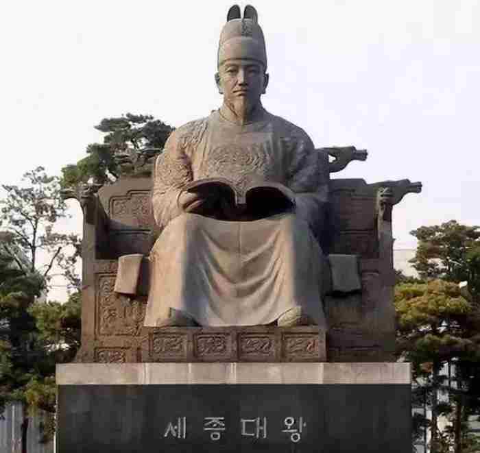 韩国男孩名字大全 韩语 人名后面带个尼