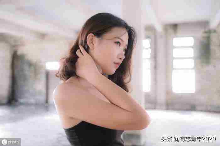 再想他也要忍住不联系（千万不要频繁联系她）