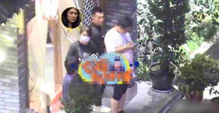 钟汉良的老婆是谁（钟汉良妻子罕见露面探班）