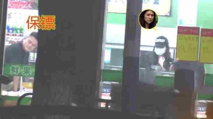 钟汉良的老婆是谁（钟汉良妻子罕见露面探班）