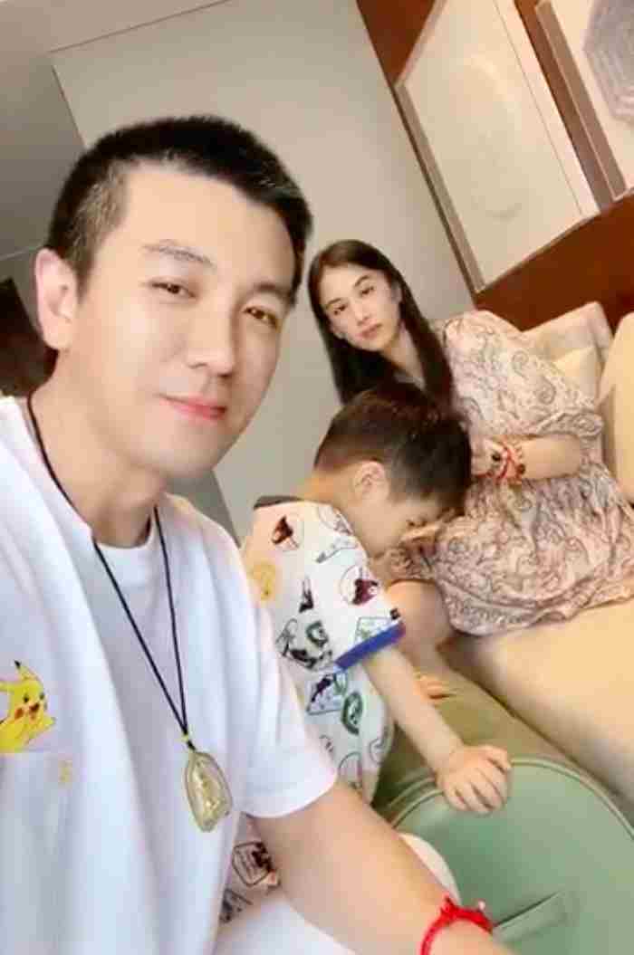 黄圣依生了几个孩子 黄圣依老公叫什么