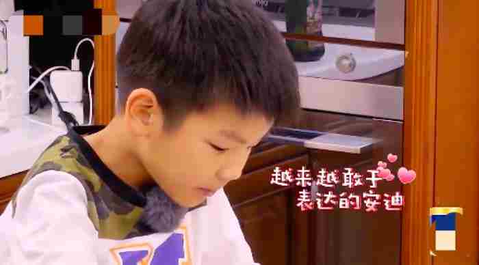 黄圣依生了几个孩子 黄圣依老公叫什么
