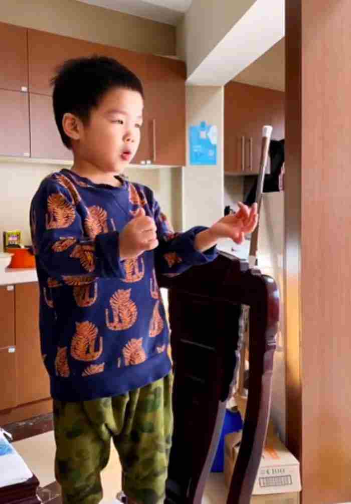 黄圣依生了几个孩子 黄圣依老公叫什么