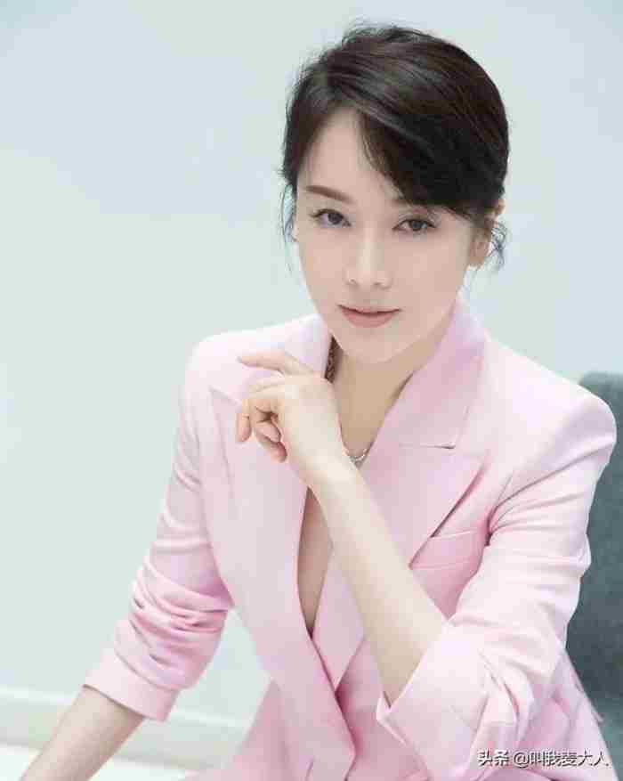 “外纯内骚”左小青的心机上位史