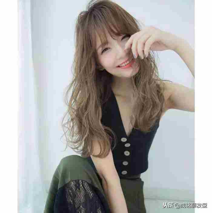 长脸留什么发型好看 长脸适合什么卷发