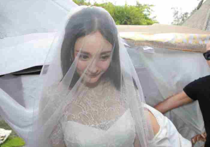 杨幂为爱下嫁刘恺威 杨幂刘恺威婚礼全程回顾