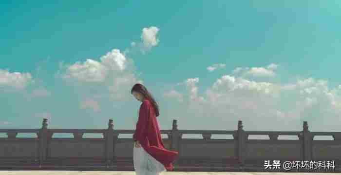 分手之后 男人没有放下你的表现