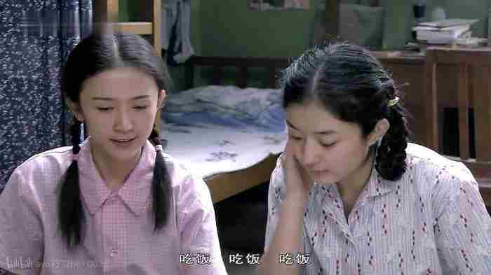 赵丽颖大变蒜头鼻?对比照片 赵丽颖妆前后对比照片