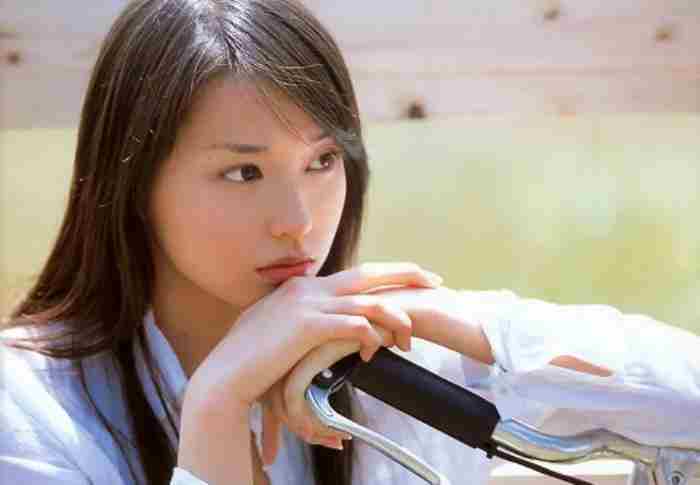 <a href=/showinfo-28-12790-0.html target=_blank class=infotextkey>异地恋分手</a>复合 网恋分手后互不删除