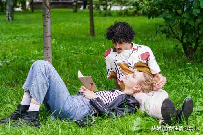 一文了解AI绘图所有 男生对自己喜欢的女生会怎样