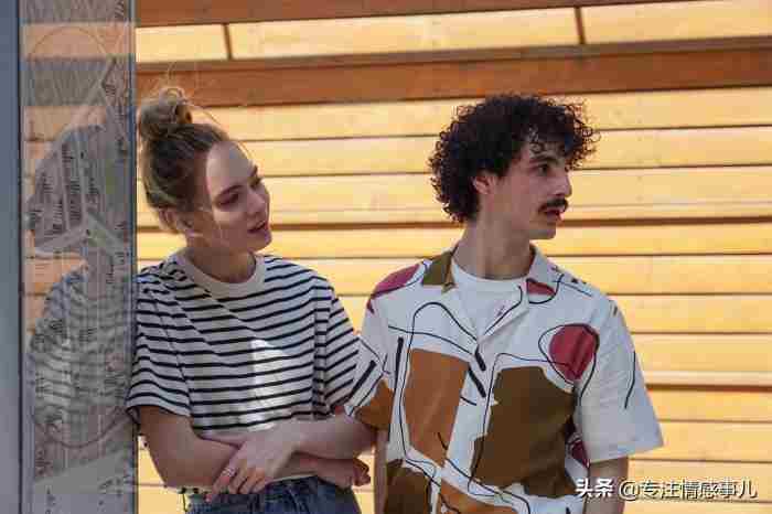 一文了解AI绘图所有 男生对自己喜欢的女生会怎样