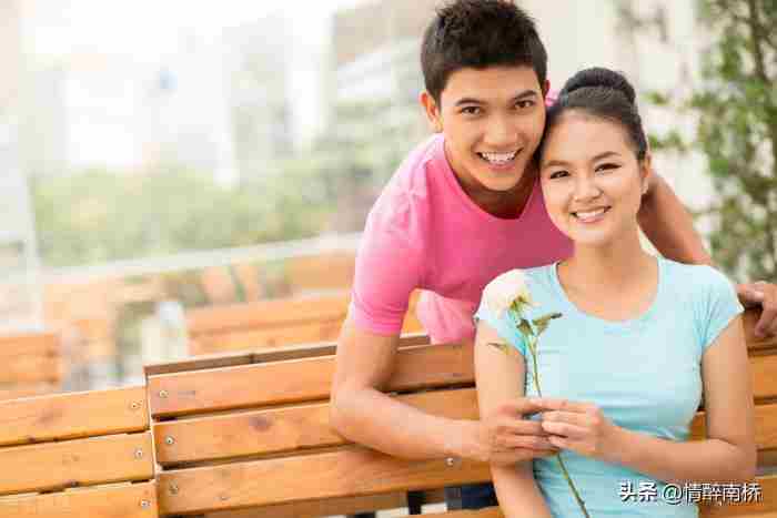 怎么哄女朋友开心?5种哄她开心的小方法