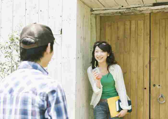 如何让异地恋男友更爱自己 如何坚持异地恋