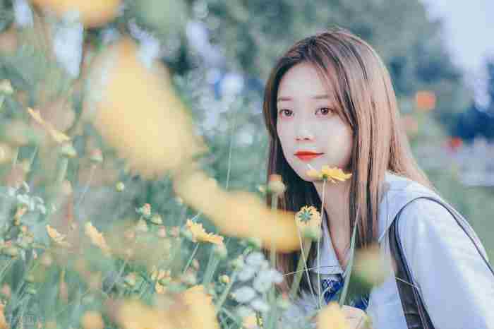如何夸奖女生?这是比“你真漂亮”好听一万倍的情话!