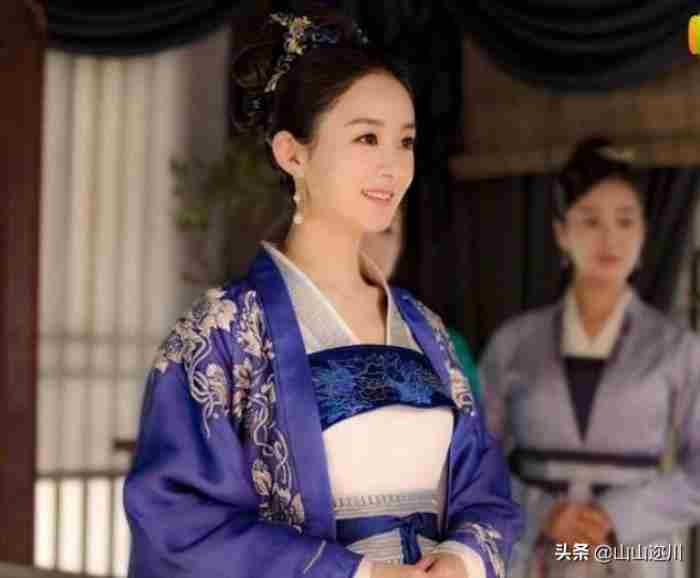在你追女生的时候 怎样聊天才能让女生越来越喜欢你