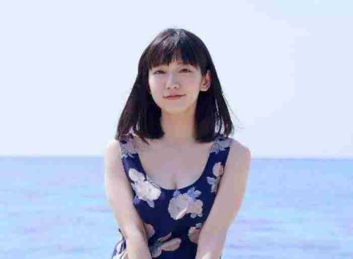 如果你还放不下一个人 再想他也要忍住不联系
