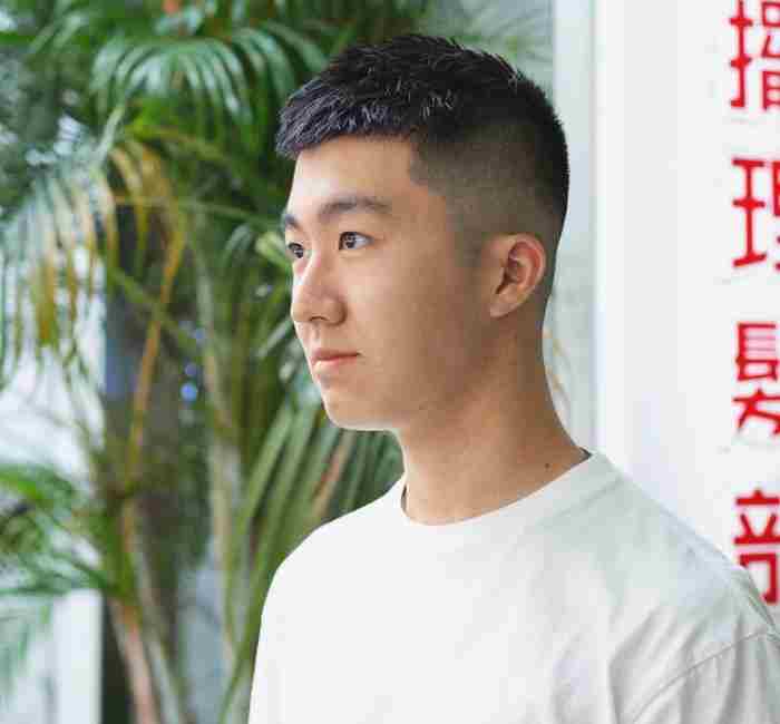 夏天一定要试试这样的发型 男生两边铲发型图片