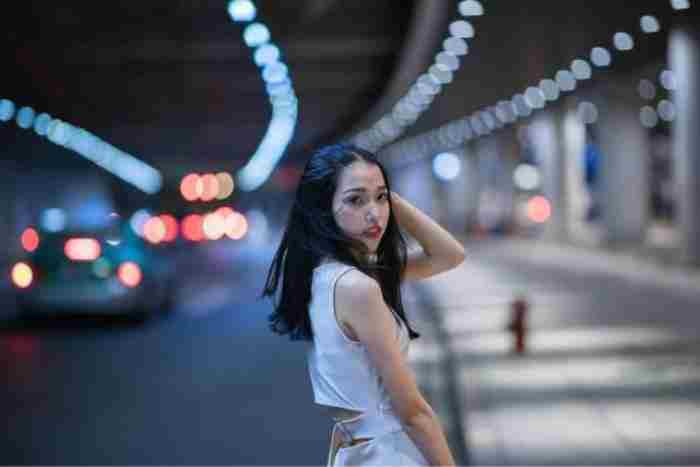男友放不下前任怎么办(男友心里忘不掉前任)