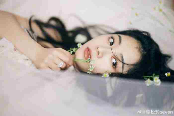 谭松韵个人资料和年龄 谭松韵在娱乐圈干净吗