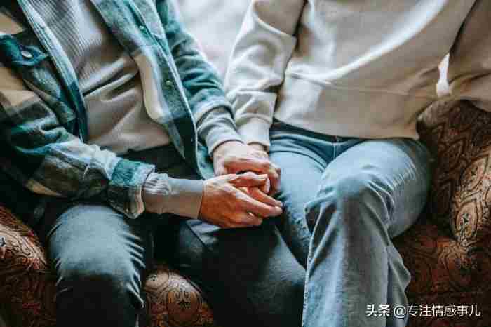 夫妻一方不离婚谁更耗得起? 男的有了外遇但是不离婚说明什么