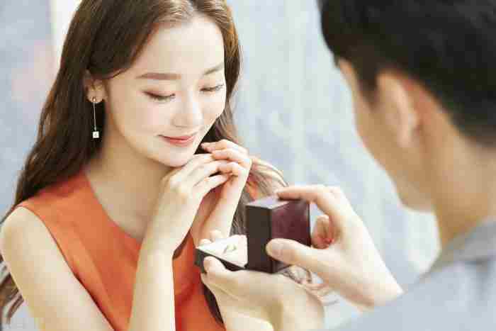 前男友有了新女朋友 男生无缝衔接后对前任还有感情吗